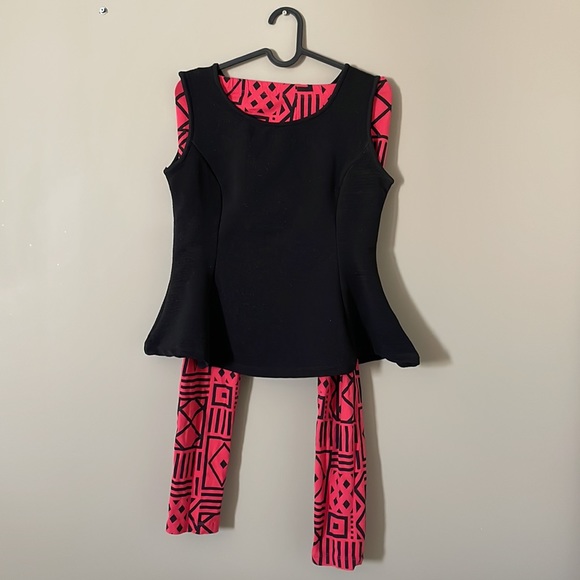 Peplum top BLACK , sleeveless - Picture 9 of 9